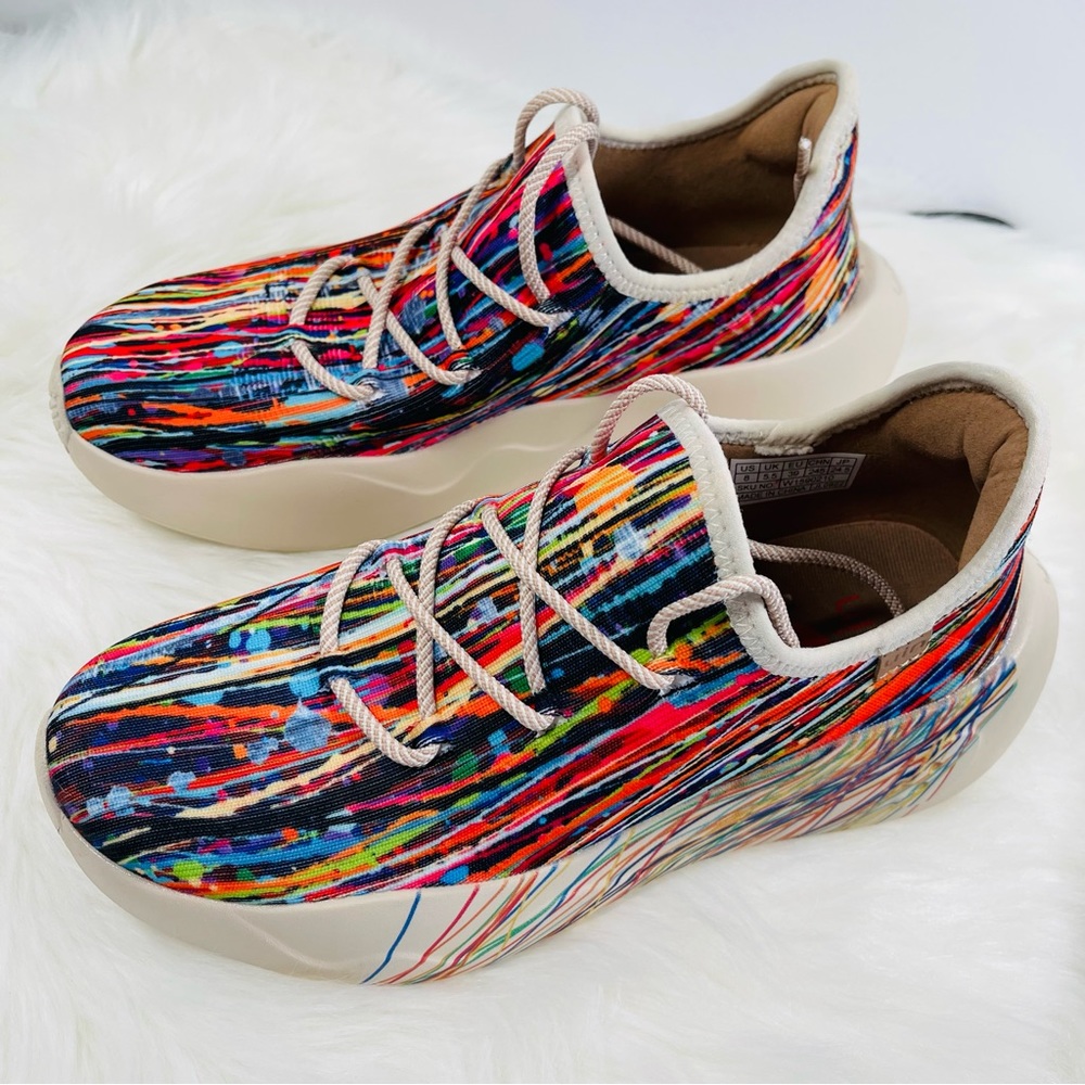 NWT UIN Women’s Comfortable Sneaker KNIT/Fleeting Streamer/US8